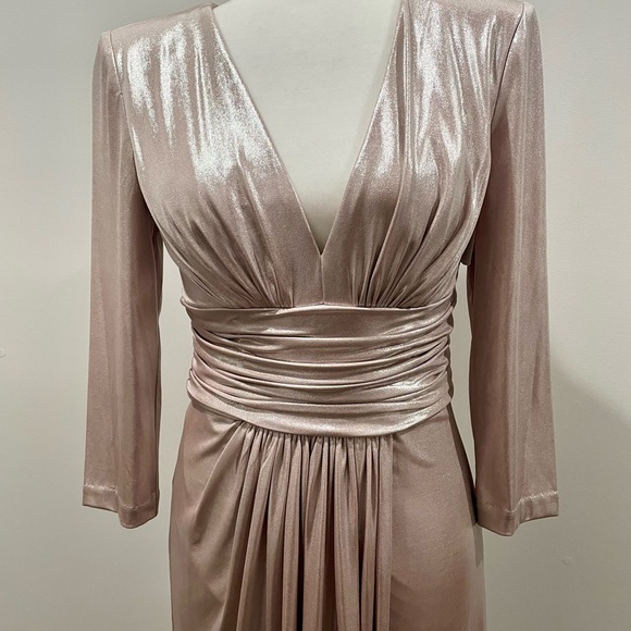 Vince Camuto Shimmer Dress 👠Host Pick👗 - Picture 5 of 9